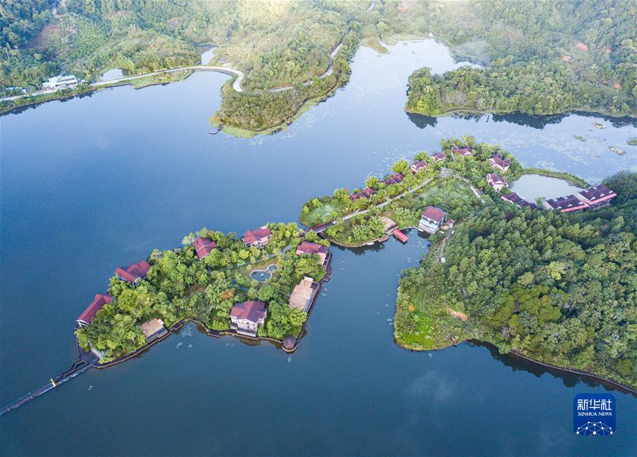 （新華全媒頭條·聚焦生物多樣性大會(huì)·圖文互動(dòng)）（5）攜手同行，開啟人類高質(zhì)量發(fā)展新征程——習(xí)近平主席在《生物多樣性公約》第十五次締約方大會(huì)領(lǐng)導(dǎo)人峰會(huì)上的主旨講話解讀